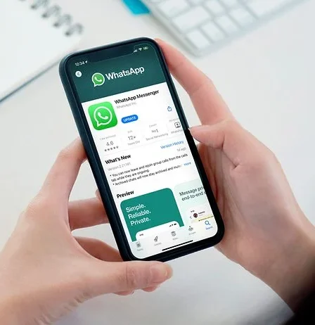 Apps to View WhatsApp Conversations